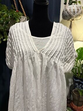 2-Piece Studio M Relaxed Flowy White Pintuck V-Neck Tunic LARGE